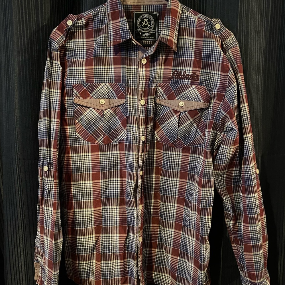 Akademiks Clothing- Button Up Youth Size:18/20,‎ XLarge